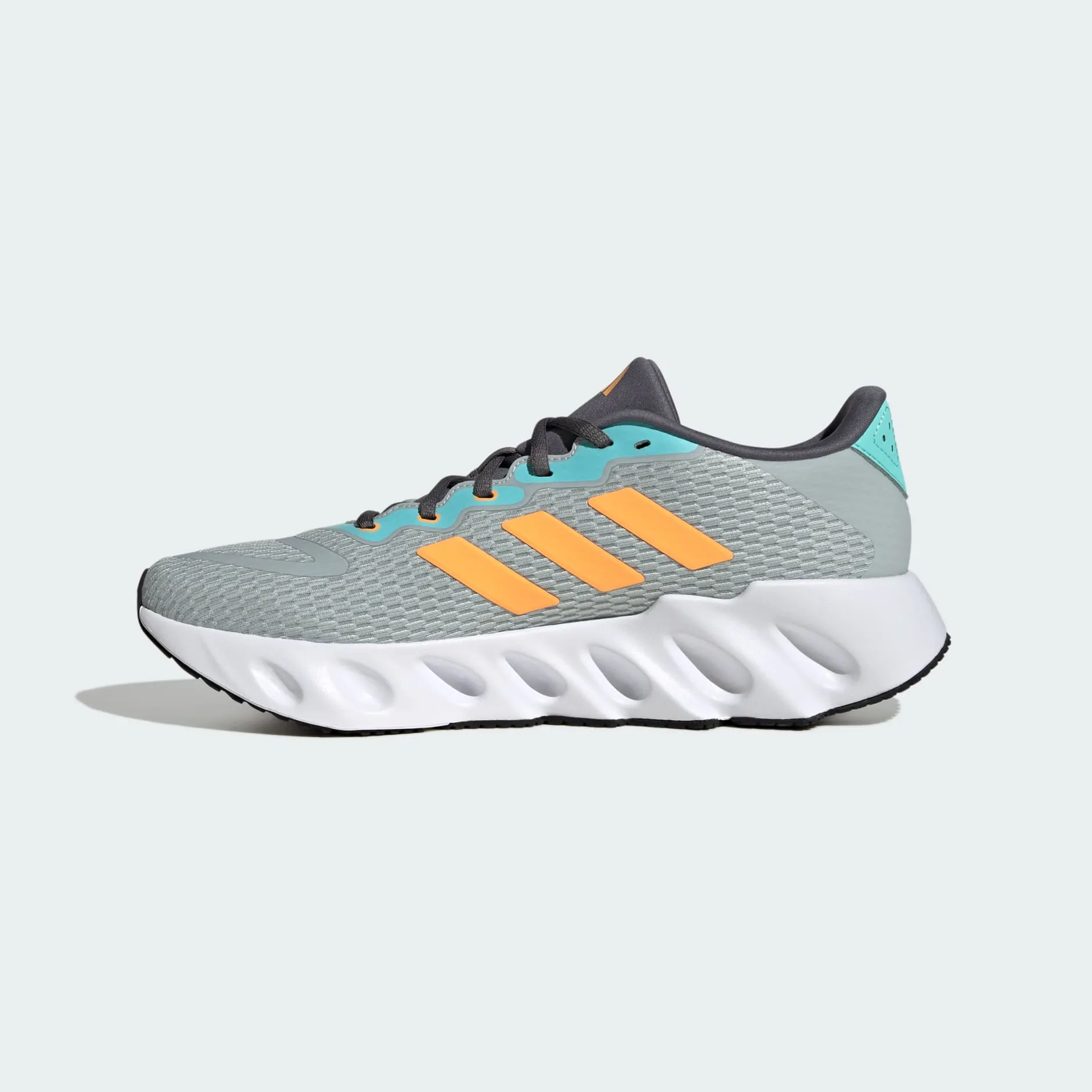 ADIDAS SWITCH RUN RUNNING  - IF5716