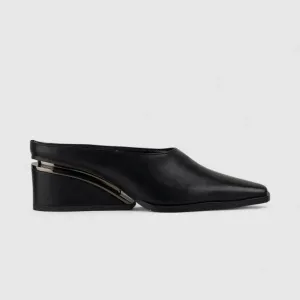 Bulbul Wedge Push In Black CAR5015