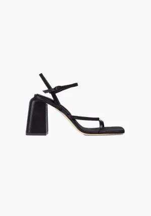 CLEO BLACK