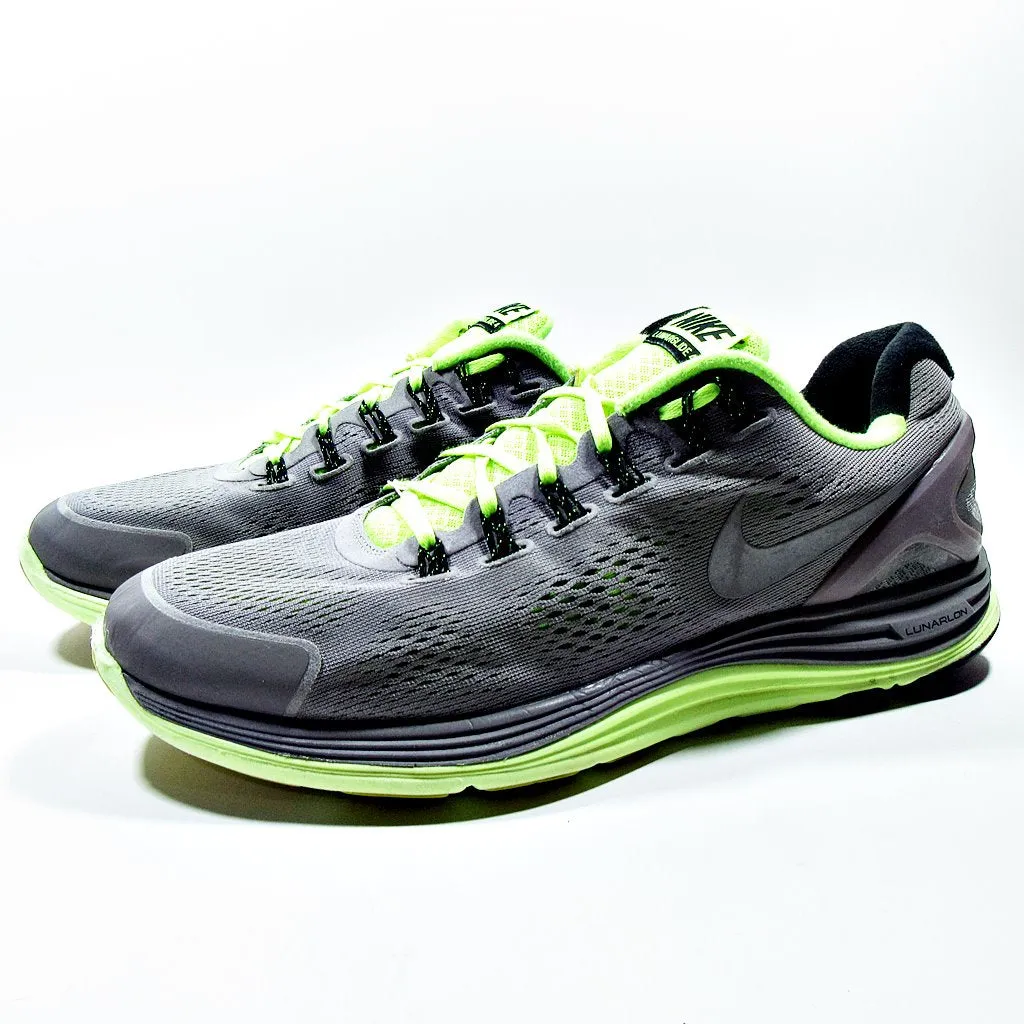 NIKE Dynamic Support