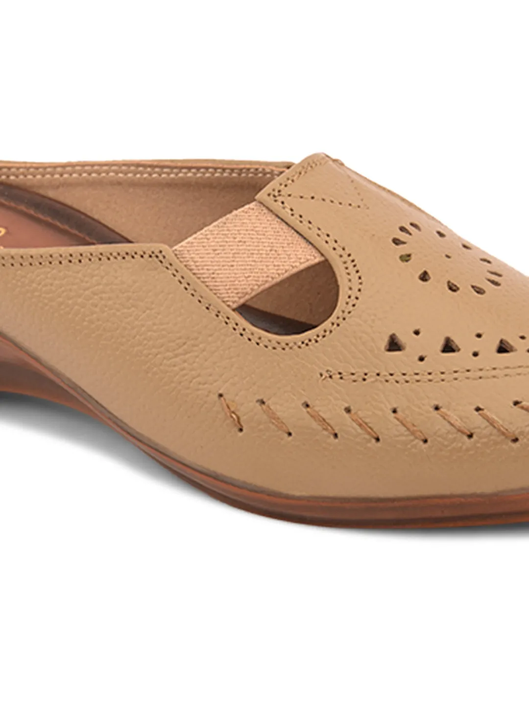 Pelle Albero Women Beige Leather Wedge Heel Mules