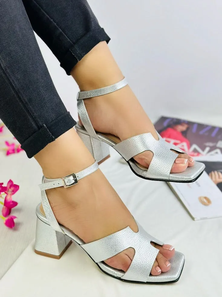 Silver Stunner Medium Heels