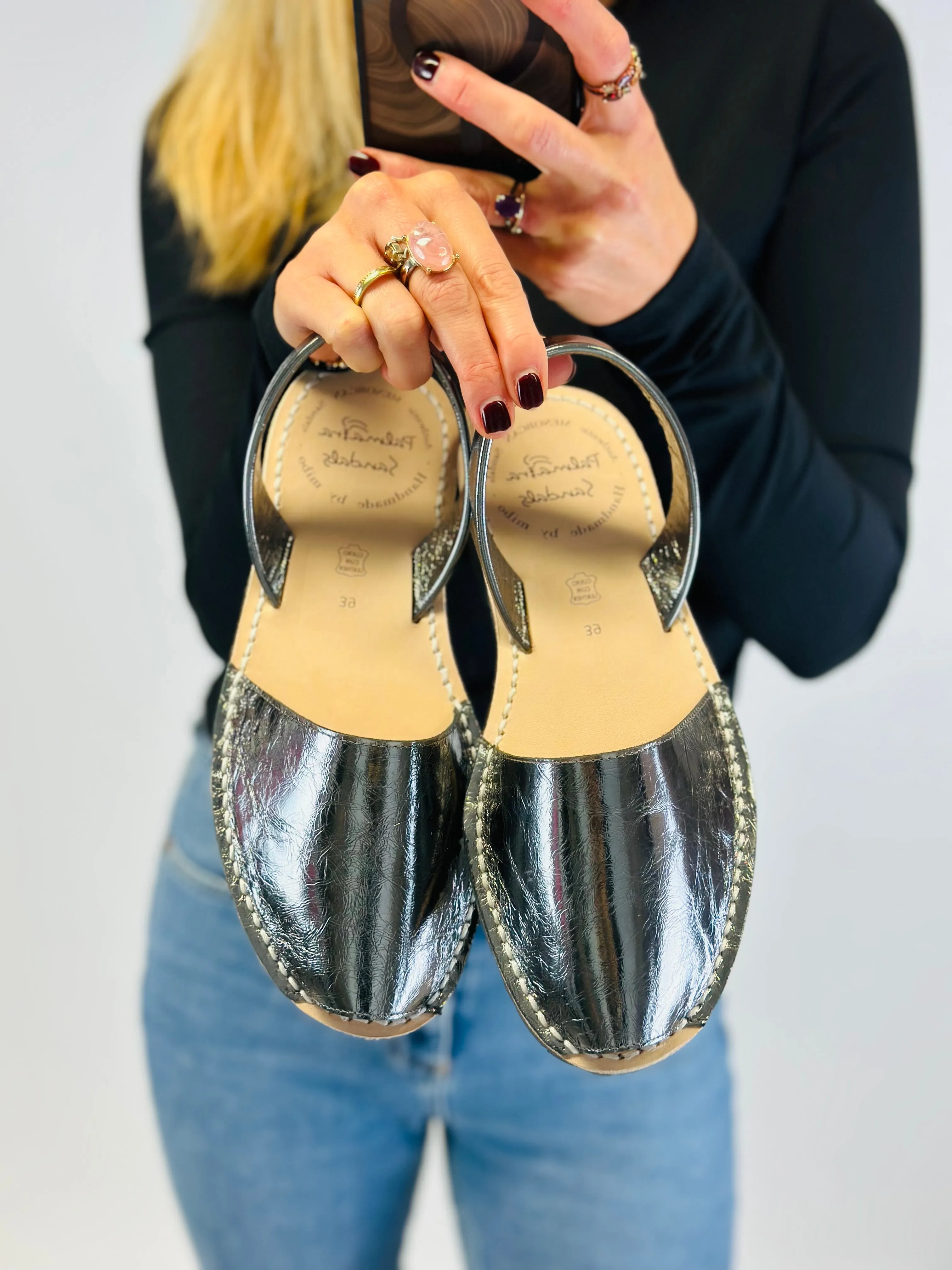 Titanium Metallic Avarcas